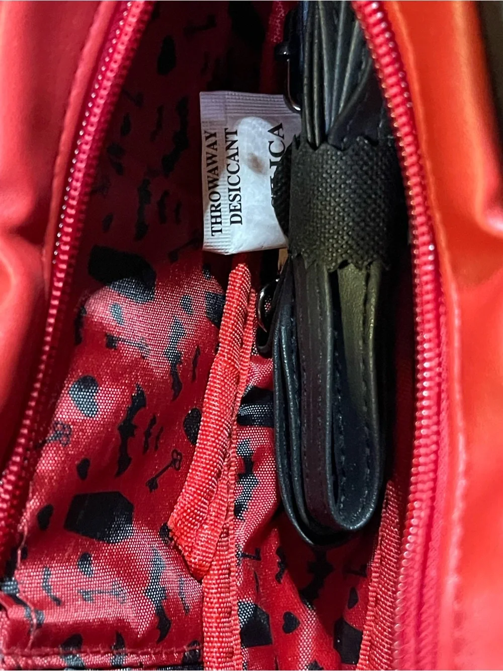 NWT Halloween’ Vampire Crossbody Bag Ages 6+ by Spirit